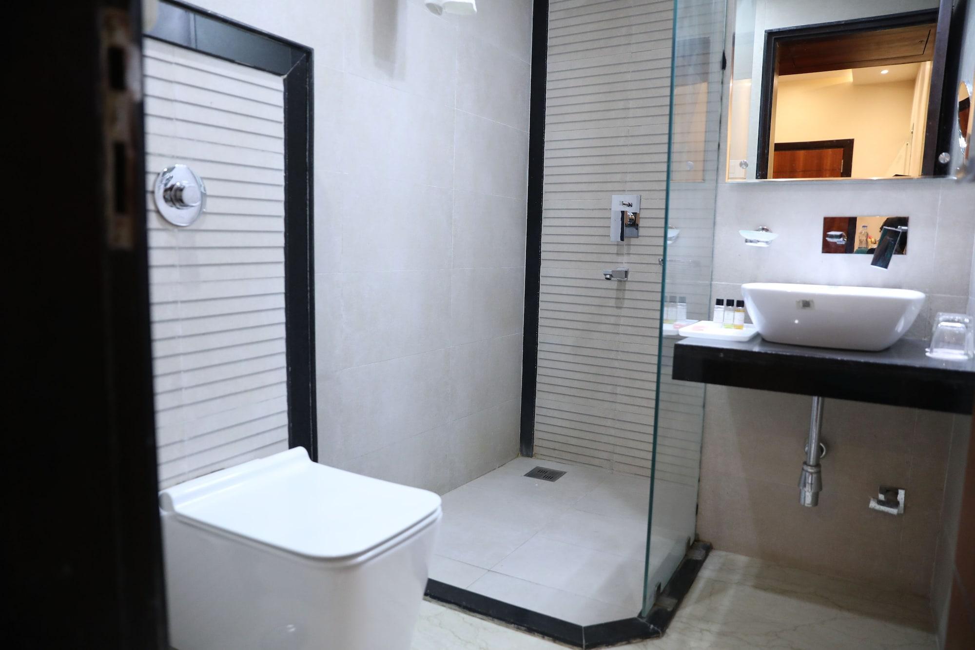 Hotel Tridev Varanasi Exterior foto